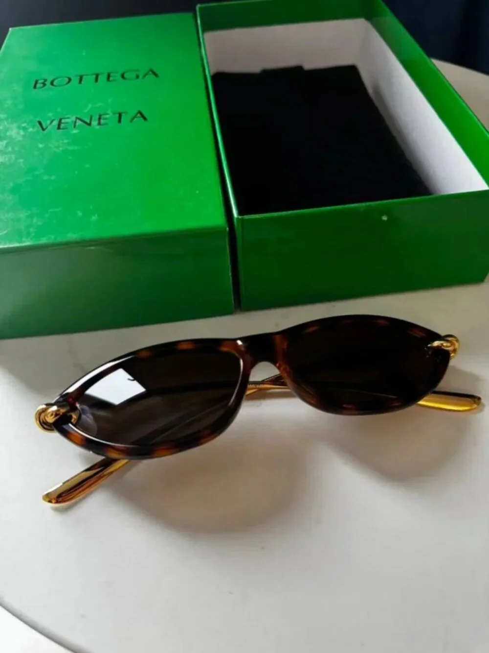 Bottega Veneta authentic style